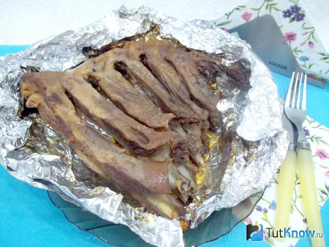 Готовые бараньи ребра в имбирно-медовом соусе