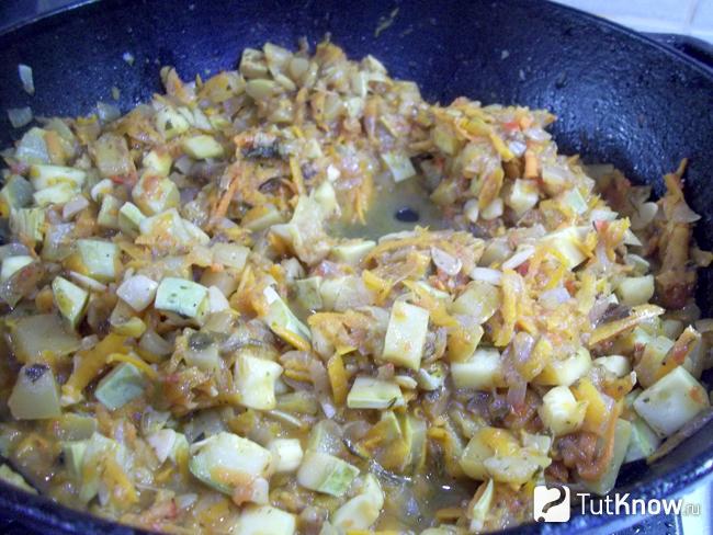 Продукты жарятся
