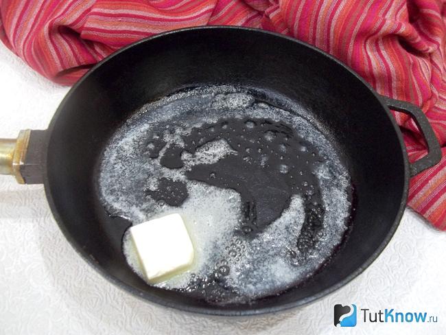 Сливочное масло растоплено