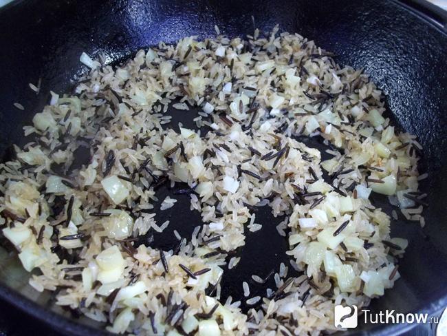 Продукты жарятся