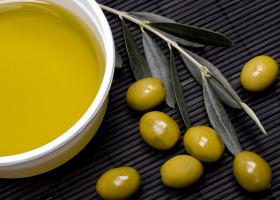Оливковое масло для волос: особенности использования