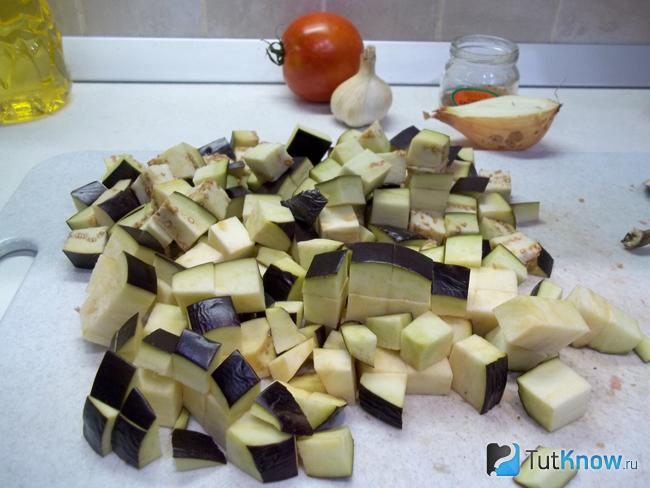 Баклажаны нарезаны