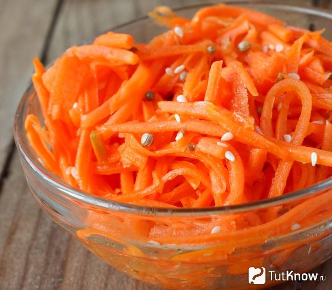 Корейский салат с зернами кориандра
