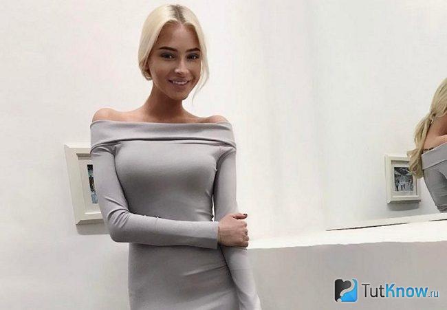 Очень худая девушка