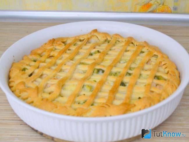 Пирог с брокколи и сыром: рецепт на слоеном тесте