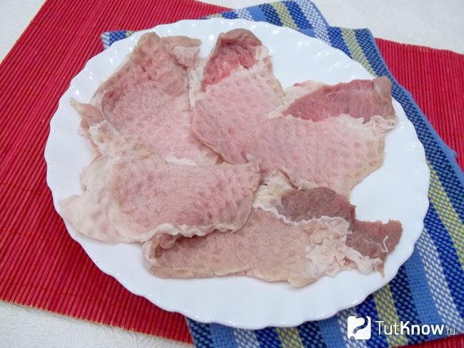 Мясо нарезано и отбито