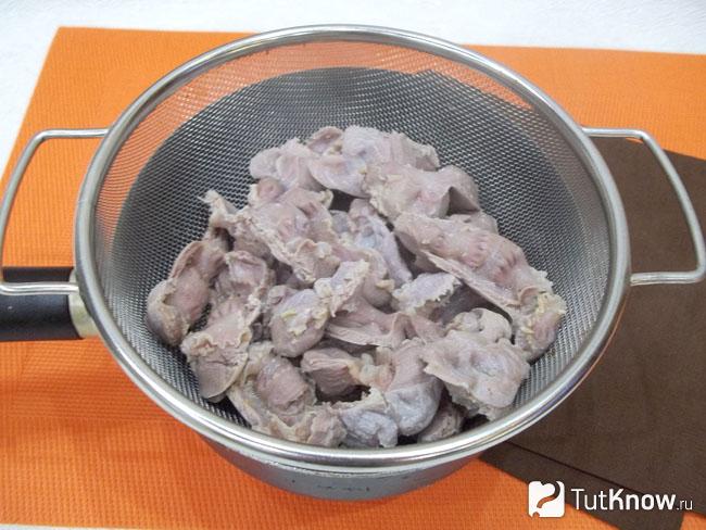 куриные желудки паштет рецепт. 1507144260 5. куриные желудки паштет рецепт фото. куриные желудки паштет рецепт-1507144260 5. картинка куриные желудки паштет рецепт. картинка 1507144260 5. Паштет из куриных желудков очень идет блинам, в качестве начинки для пирогов и просто на хлеб. Хороший выбор для тех, кто любит сытные и бюджетные перекусы и знает в них толк.