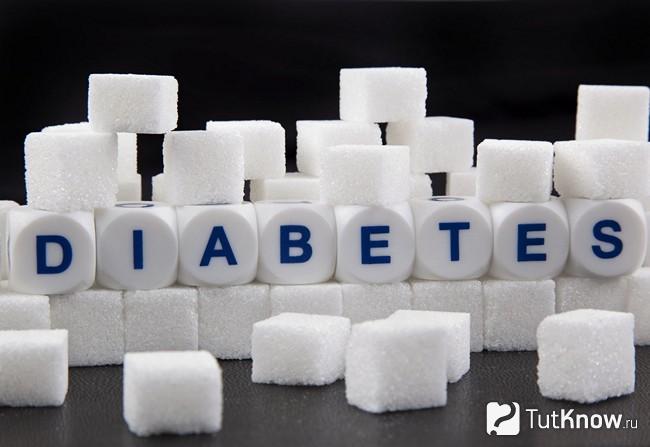 Кубики сахара и слово "диабет" на английском языке