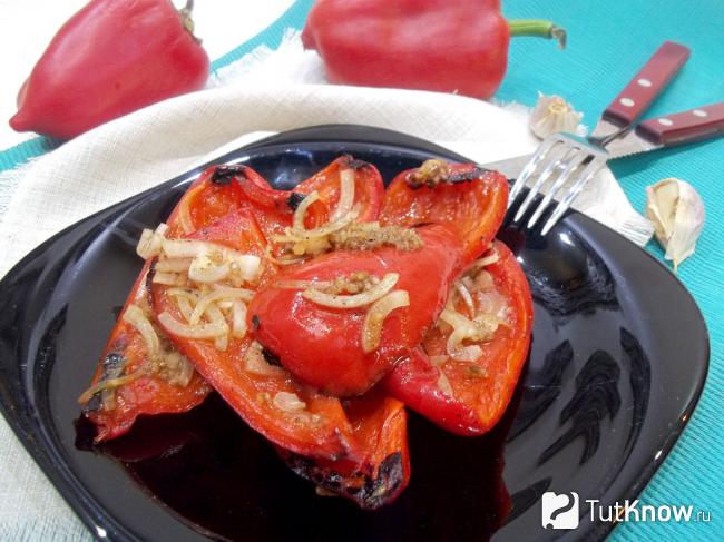 Готовый маринованный сладкий перец