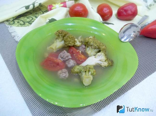 суп с помидорами и брокколи. 1507905099 1. суп с помидорами и брокколи фото. суп с помидорами и брокколи-1507905099 1. картинка суп с помидорами и брокколи. картинка 1507905099 1. Стоит отметить, что брокколи — продукт круглогодичный. Его можно купить в супермаркетах в любое время. Причем как в свежем, так и замороженном виде. А разнообразие составляющих, поможет каждый день варить другой суп с новым вкусом. Сегодня в блюдо добавлены помидоры, но вы можете класть и любые другие продукты, как кабачки, зеленый горошек, морковь, сладкий перец и т.д.