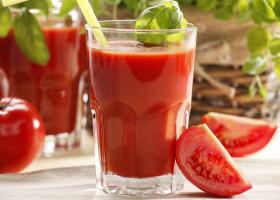 Как похудеть в бёдрах с помощью томатного сока?
