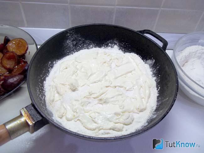 Сухая смесь полита сметаной
