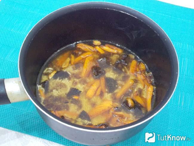 Продукты залиты водой