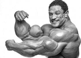 Мышцы атлета, принимающего стероиды
