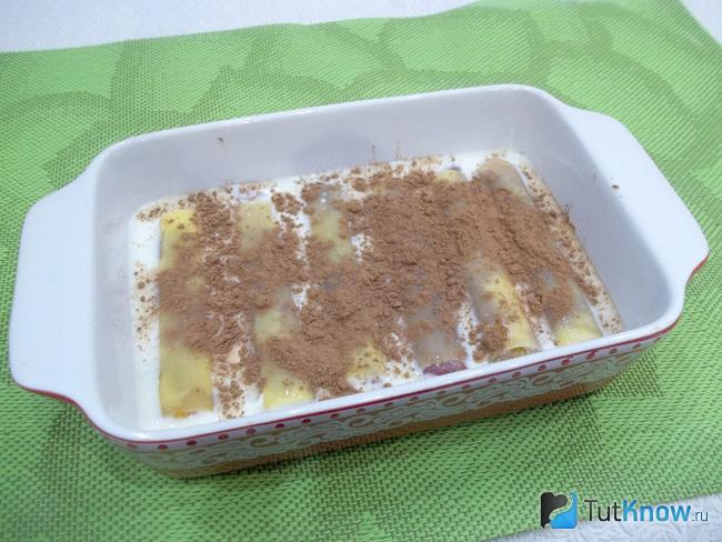 Макароны присыпаны какао