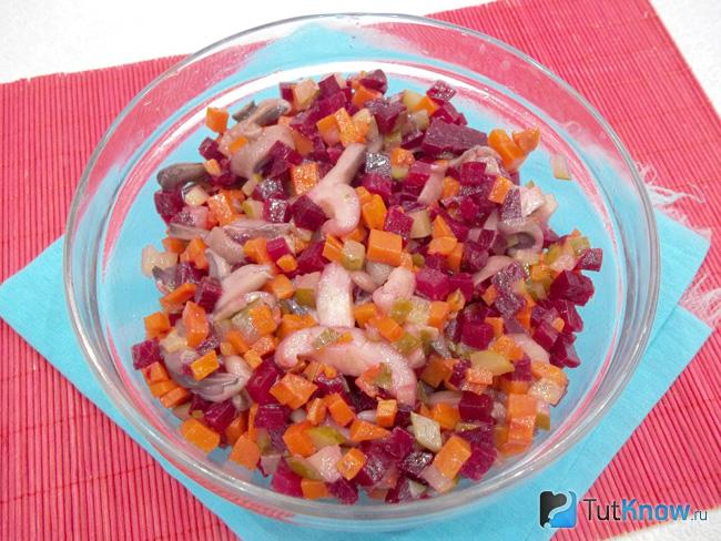 Продукты заправлены маслом
