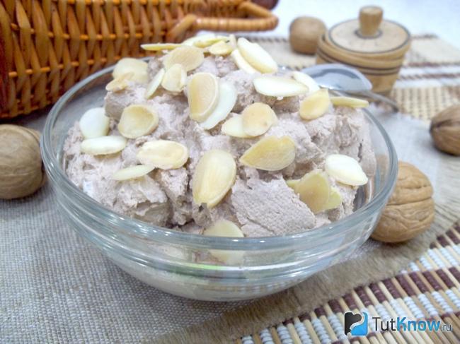 Готовая шоколадная творожная масса с миндальной стружкой