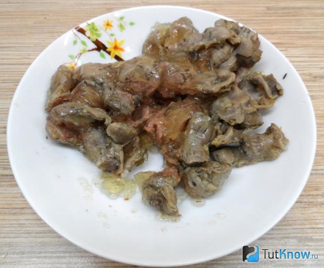 Отварные куриные желудки