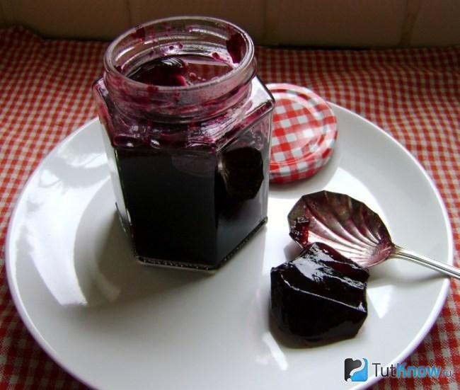 Желе из голубиной сливы