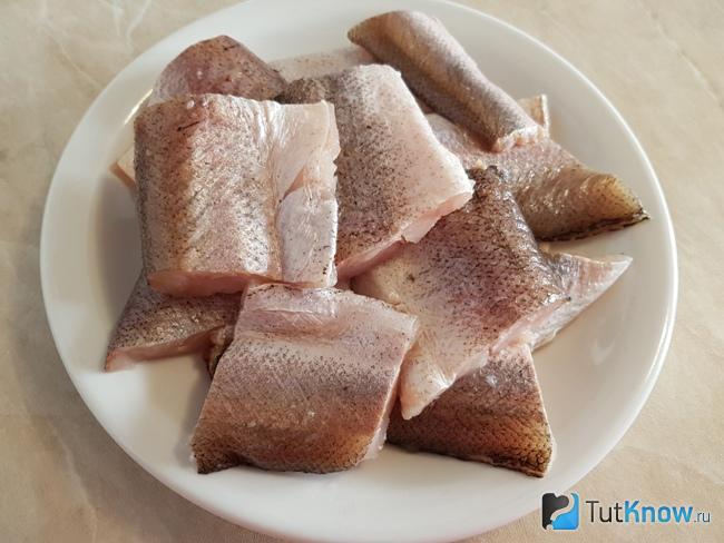 Разделываем и режем рыбу