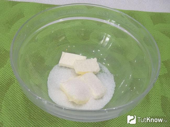 маффины с клубникой замороженной рецепт с фото. 1523469371 3. маффины с клубникой замороженной рецепт с фото фото. маффины с клубникой замороженной рецепт с фото-1523469371 3. картинка маффины с клубникой замороженной рецепт с фото. картинка 1523469371 3. Маффины с клубникой по-британски получаются воздушными с необыкновенным ароматом ягод. Это сладкий кекс с любимыми компонентами, его выпекают на праздники, завтрак или перекус. В кулинарии такая выпечка набирает все большее число поклонников из разных стран.