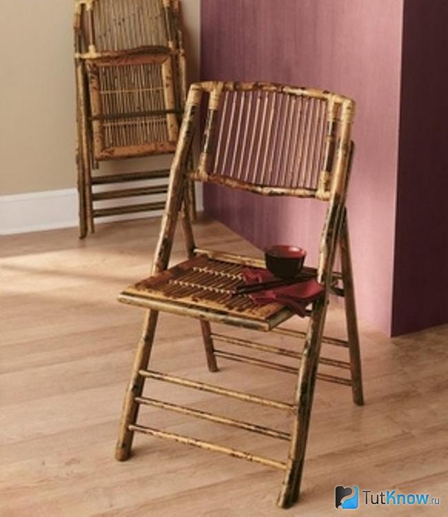 Складной стул из бамбуковых стеблей