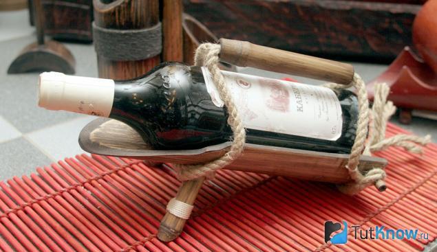 Бамбуковая подставка для бутылки вина