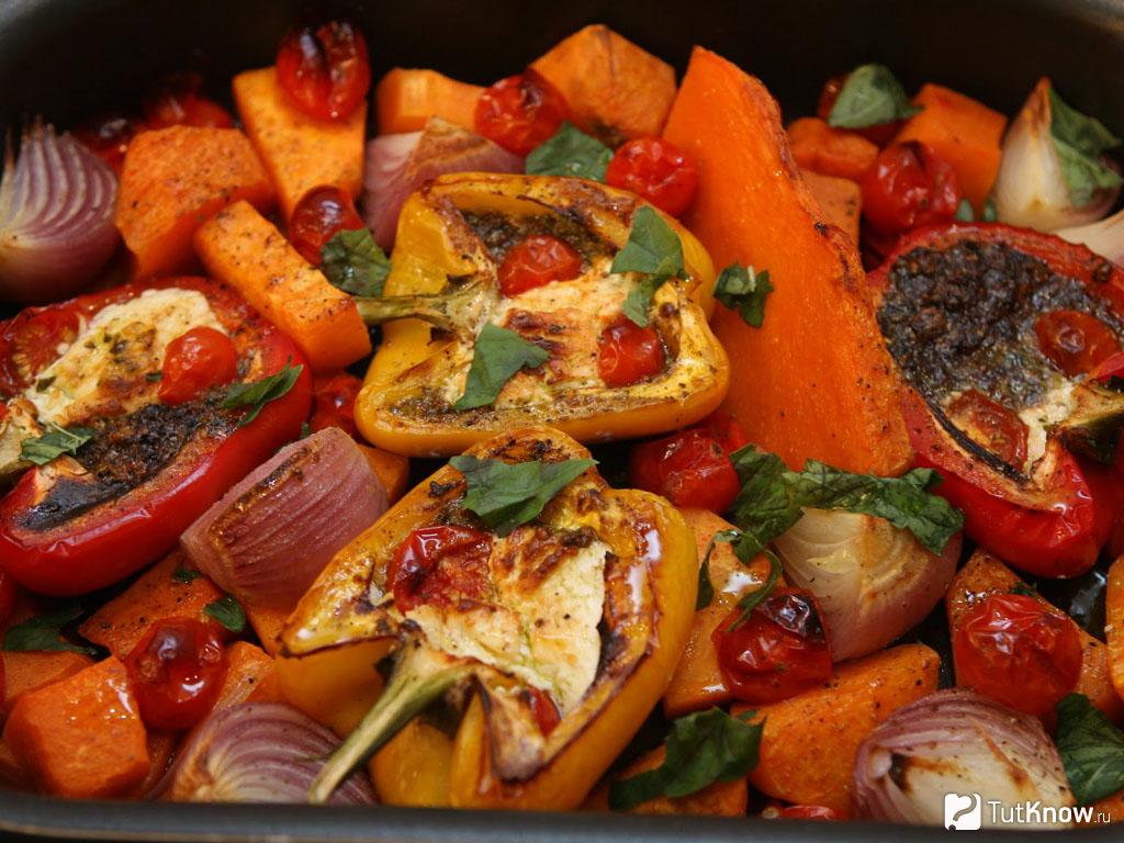 Запеченные овощи в духовке: рецепты и полезные советы