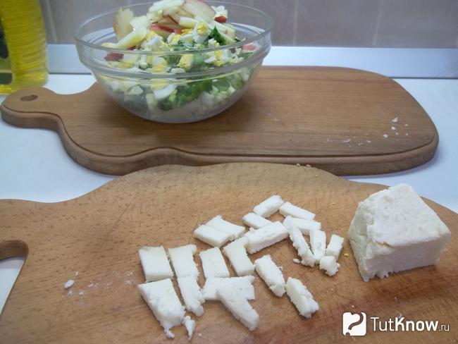 Брынза нарезана брусками