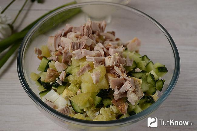 окрошка на кефире с минералкой рецепт с курицей. 1525985731 4. окрошка на кефире с минералкой рецепт с курицей фото. окрошка на кефире с минералкой рецепт с курицей-1525985731 4. картинка окрошка на кефире с минералкой рецепт с курицей. картинка 1525985731 4. В торговый цент мы заехали за бумагой для открыток и разными мелочами для скрапбукинга. Увлеклась я изготовлением открыток. Мы были сыты, поэтому прошли мимо кофе и отправились в нужном нам направлении. Там уютный и прекрасный магазинчик, где для рукоделия можно все приобрести. Тем более что мне не терпелось попасть в этот магазин.