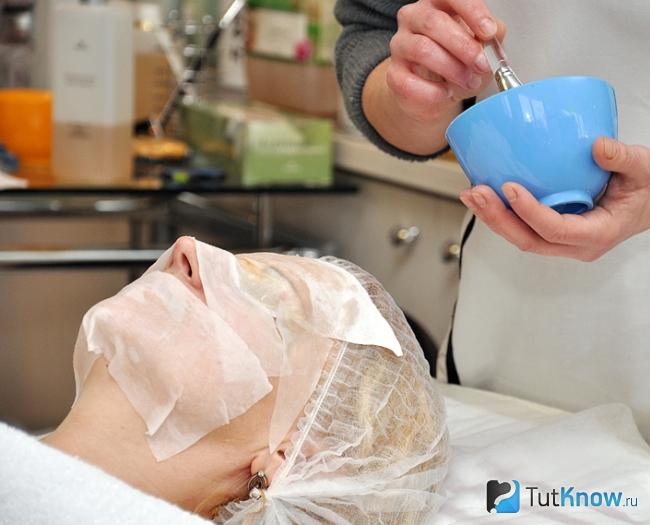 Холодное гидрирование перед чисткой лица