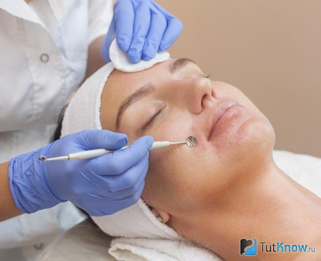 Ручная чистка лица