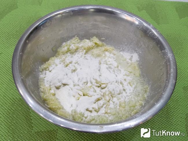 К продуктам добавлена мука