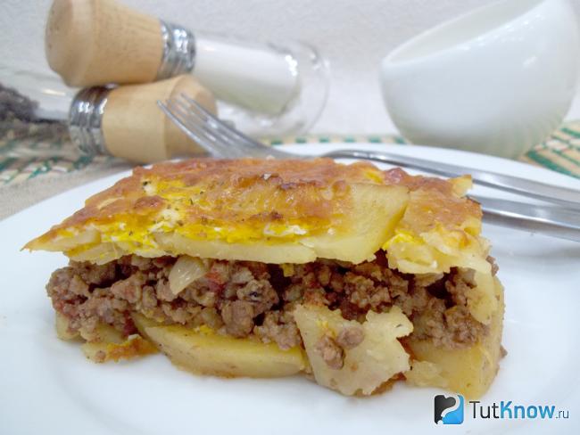 Готовый гратен с картофелем и телятиной