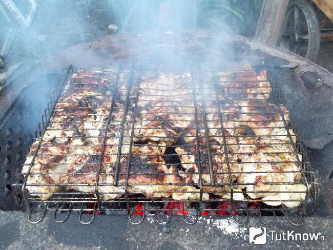 Готовый шашлык из курицы
