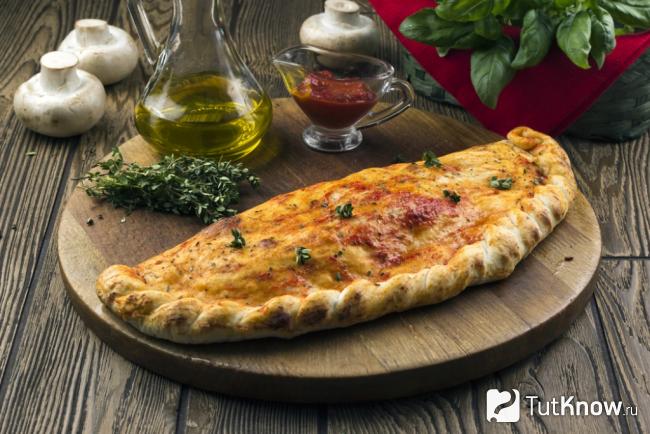 Закрытая пицца рецепт из дрожжевого теста в духовке с фото