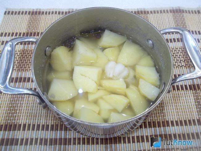 Картофель отварен