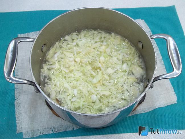 К картофелю добавлена нашнкованная капуста