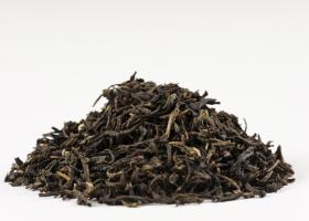 Копченый чай Лапсанг Сушонг: чем полезен и как заваривают