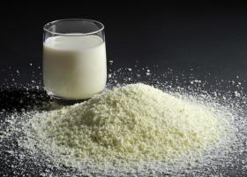 Сухое молоко: состав, польза, рецепты