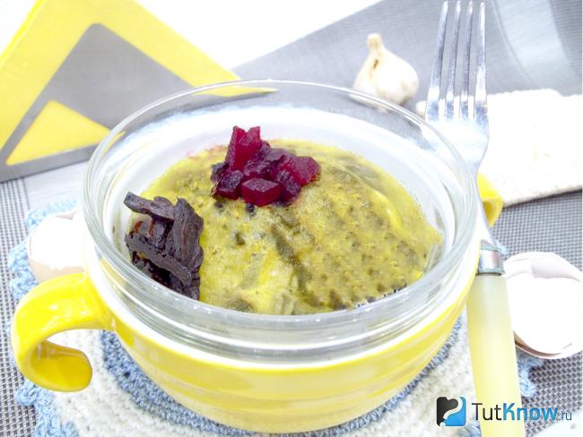 Готовый паровой омлет с овощами