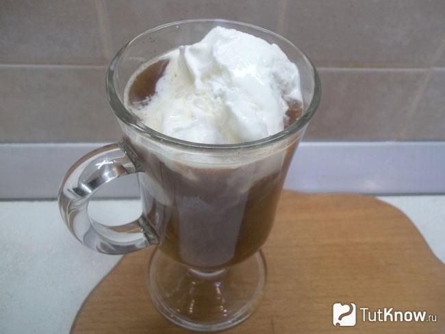 Готовое кофе с мороженым