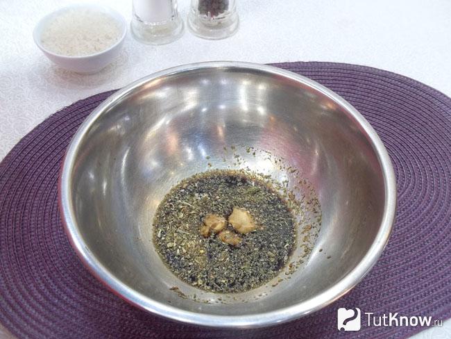 Приготовлен маринад для мяса