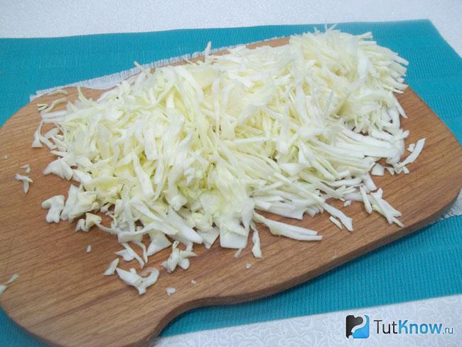 Капуста нашинкована тонкой соломкой