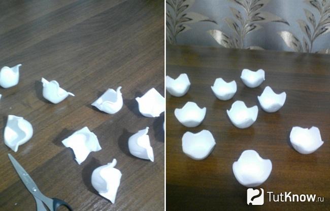 Ландыши из ячеек лотка для яиц