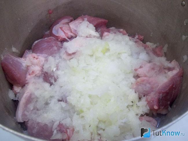 маринад для шашлыка в луковом соке. 1536941304 6. маринад для шашлыка в луковом соке фото. маринад для шашлыка в луковом соке-1536941304 6. картинка маринад для шашлыка в луковом соке. картинка 1536941304 6. Секретов приготовления вкусного шашлыка огромное множество. Одни рекомендуют для сочности выбрать правильный маринад, другие настаивают на использовании качественного охлажденного мяса, которое предварительно не замораживалось.