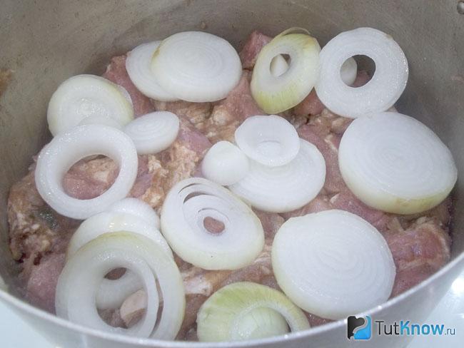 маринад для шашлыка в луковом соке. 1536941304 9. маринад для шашлыка в луковом соке фото. маринад для шашлыка в луковом соке-1536941304 9. картинка маринад для шашлыка в луковом соке. картинка 1536941304 9. Секретов приготовления вкусного шашлыка огромное множество. Одни рекомендуют для сочности выбрать правильный маринад, другие настаивают на использовании качественного охлажденного мяса, которое предварительно не замораживалось.