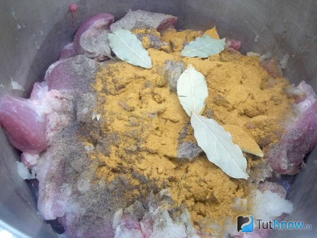 маринад для шашлыка в луковом соке. 1536941341 7. маринад для шашлыка в луковом соке фото. маринад для шашлыка в луковом соке-1536941341 7. картинка маринад для шашлыка в луковом соке. картинка 1536941341 7. Секретов приготовления вкусного шашлыка огромное множество. Одни рекомендуют для сочности выбрать правильный маринад, другие настаивают на использовании качественного охлажденного мяса, которое предварительно не замораживалось.