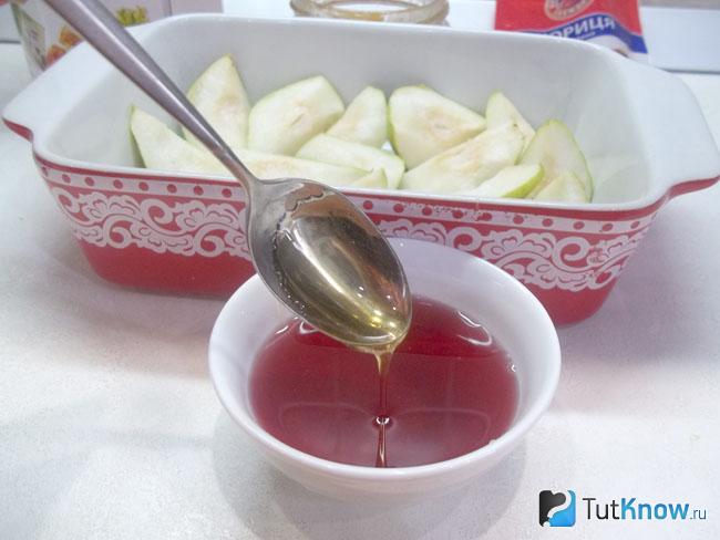 Приготовлен винный соус