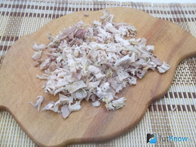 Курица нарезана кубиками